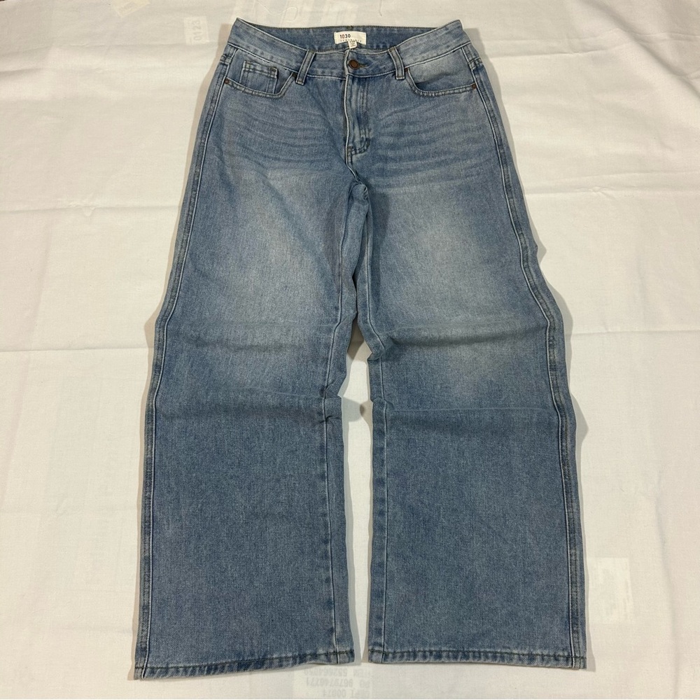 1030 Ten Thirty Womens Actual 30x31 Jeans Wide Leg Light Wash Cherry Y2K Grunge